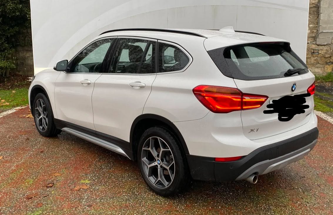 BMW X1 sDrive 18i 140 ch DKG7 Business Design (7 CV), 4x4 - SUV